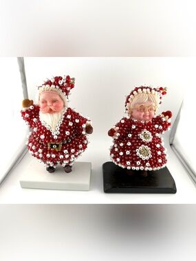 Vintage Santa and Mrs Claus, Beaded Christmas Figurines